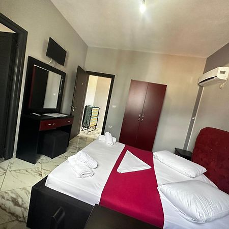 Vila New Ksamil Luaran gambar