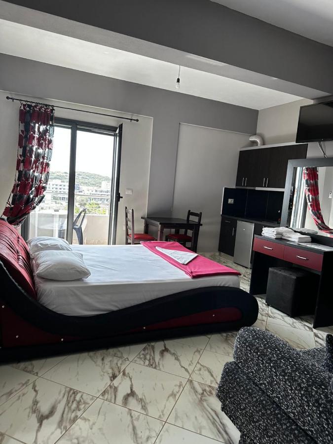 Vila New Ksamil Luaran gambar