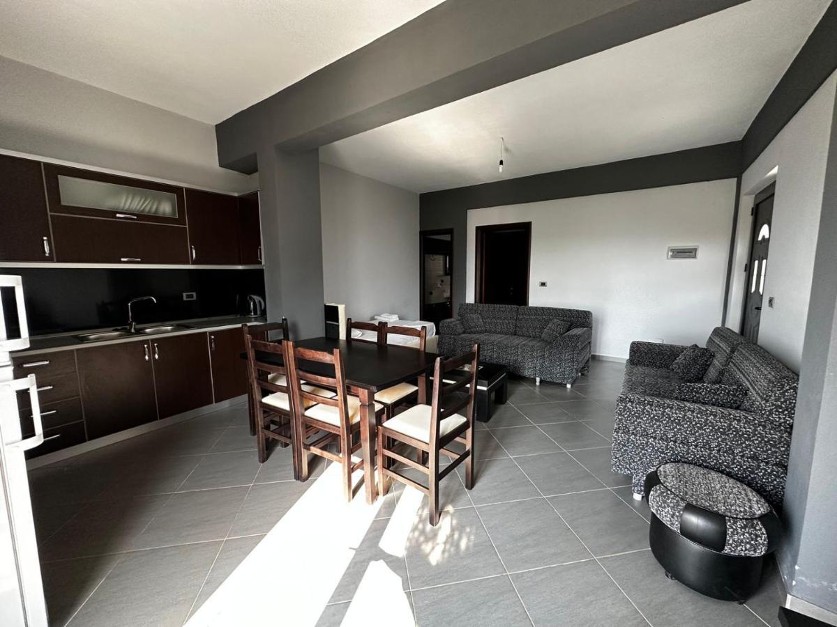 Vila New Ksamil Luaran gambar